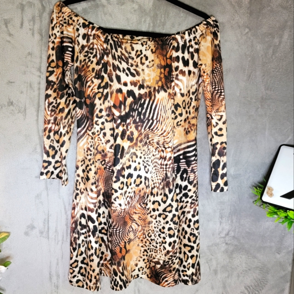 Off shoulder Cheetah print dress